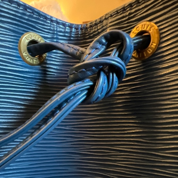 Louis Vuitton Epi Petite Noe - Picture 6 of 9